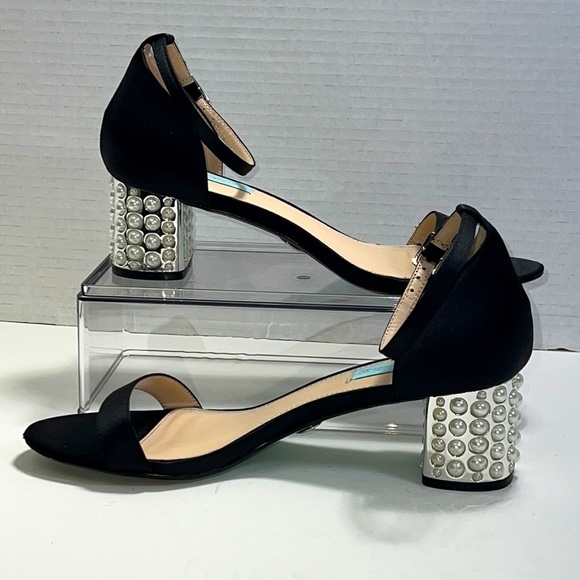 Betsey Johnson Shoes - BETSEY Johnson Melli shoe, open toe 2 “ stacked faux pearl heel with ankle strap
